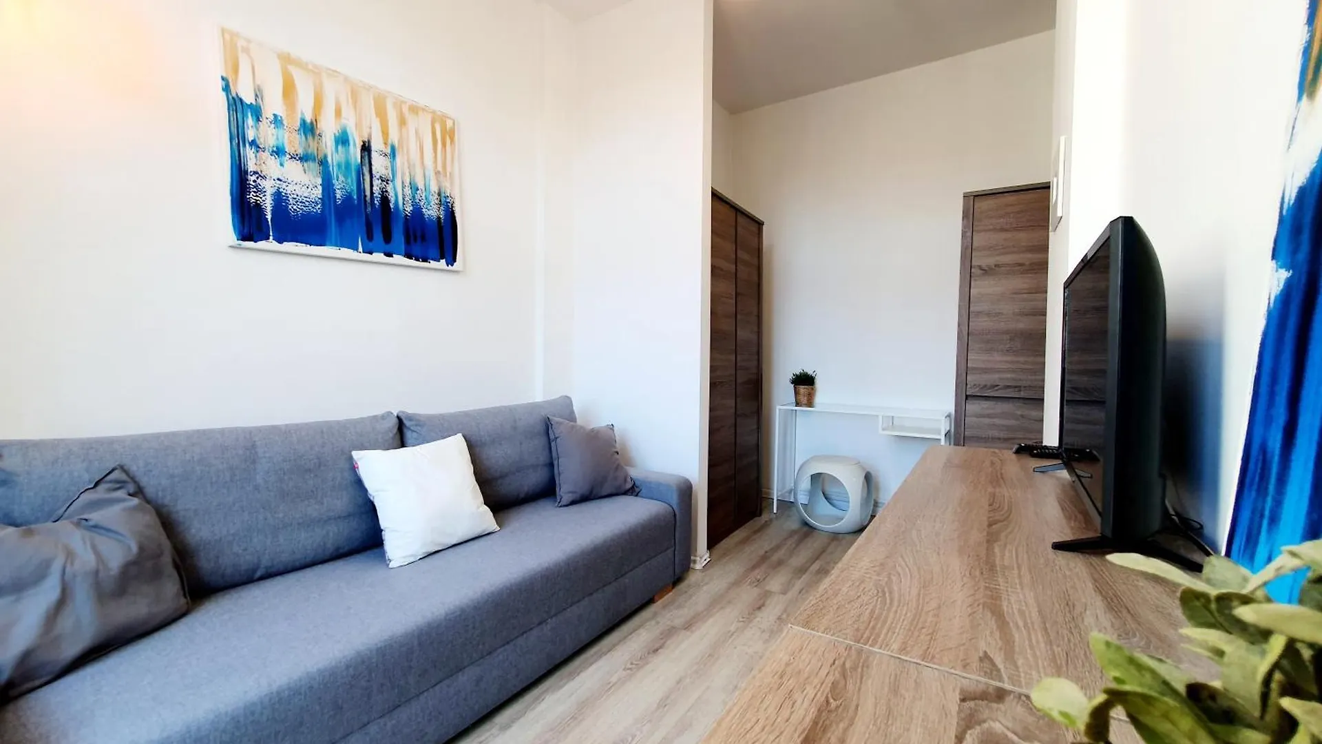 Nw Studio Centralny Sopot 0*,